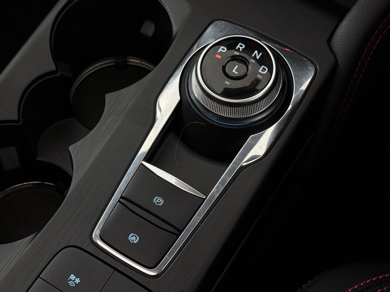 Ford Kuga thumbnail Misc Controls