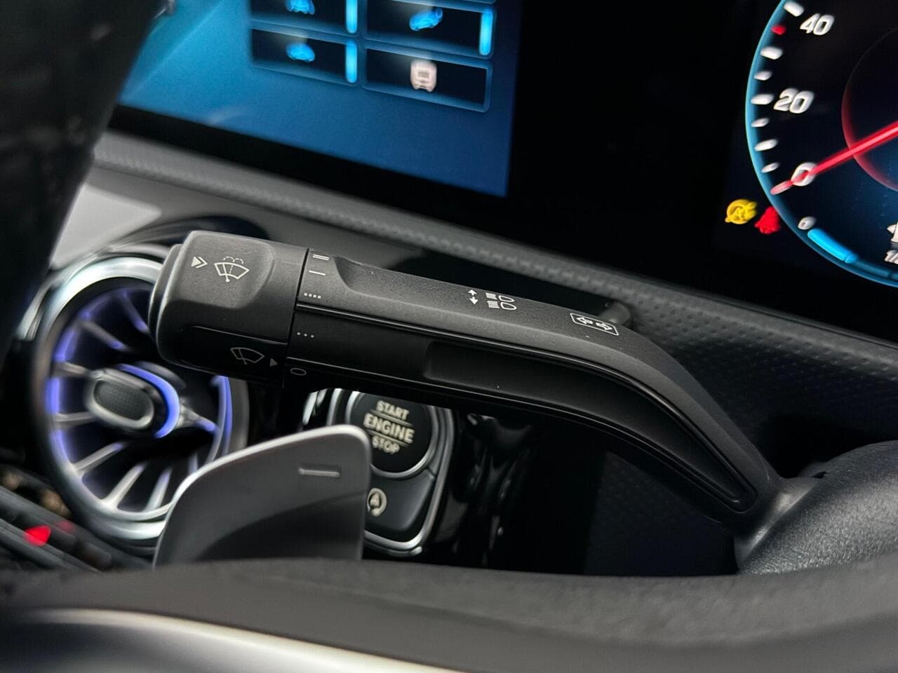 Mercedes-Benz CLA thumbnail Misc Controls