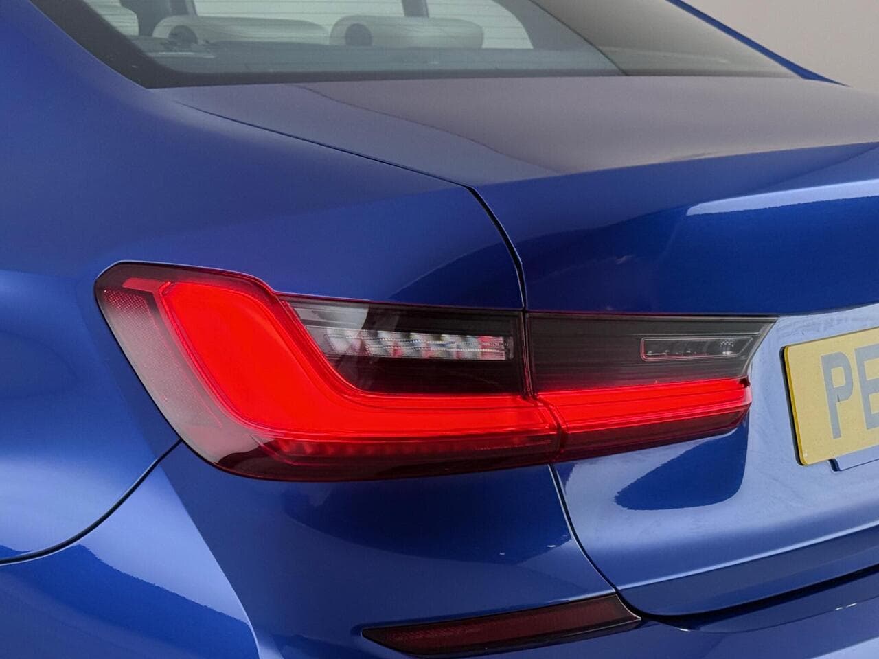 BMW 3 Series thumbnail Lights Rear