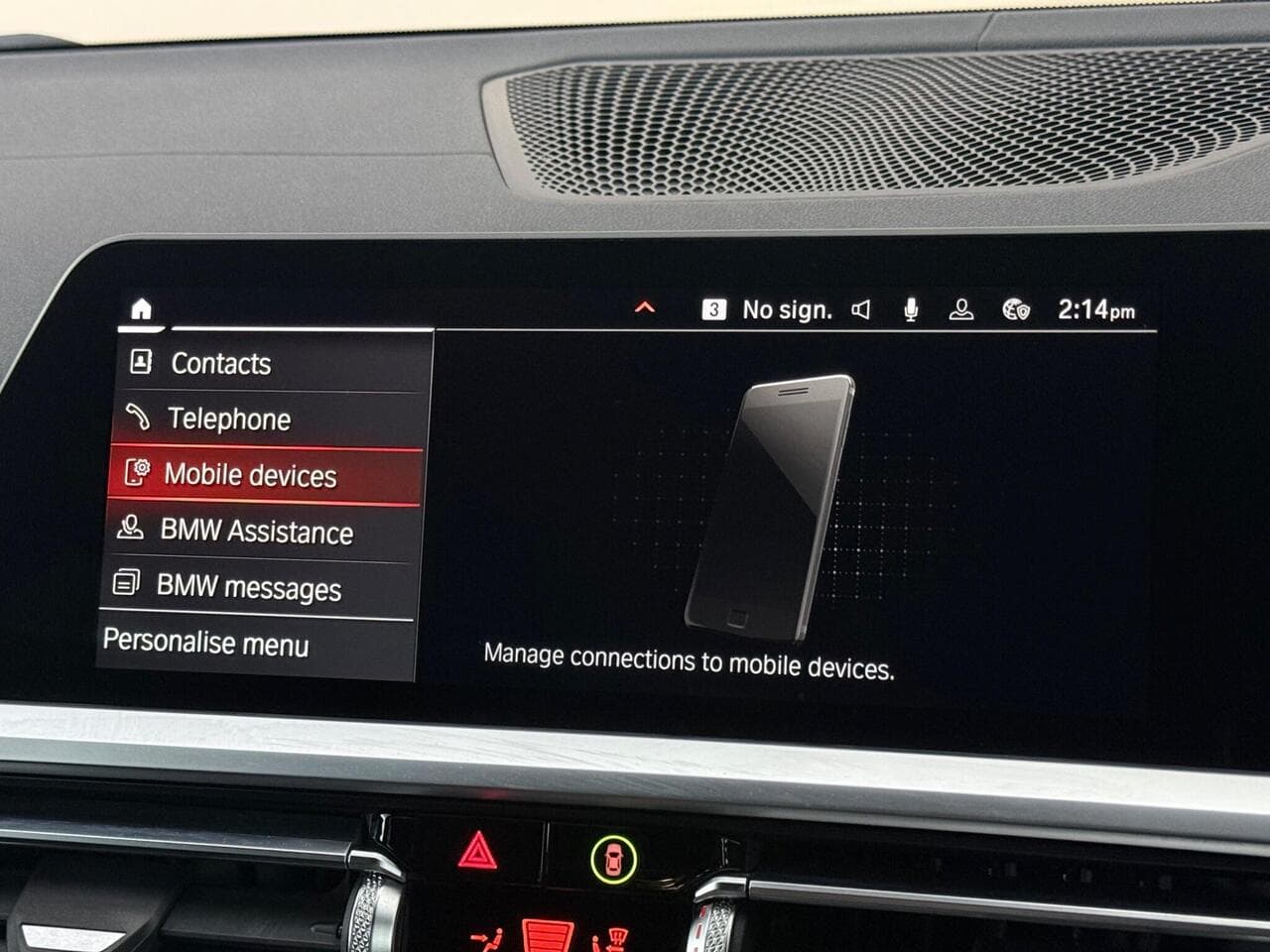 BMW 3 Series thumbnail Infotainment System