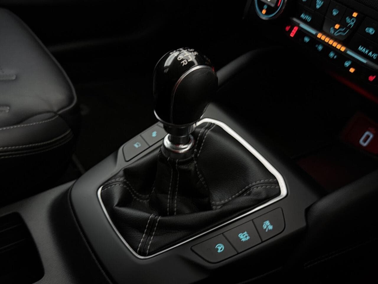Ford Focus thumbnail Interior Front