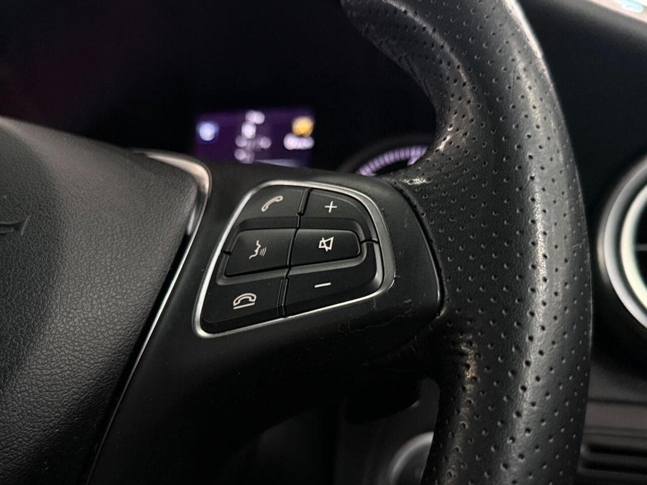 Mercedes-Benz GLC thumbnail Misc Controls