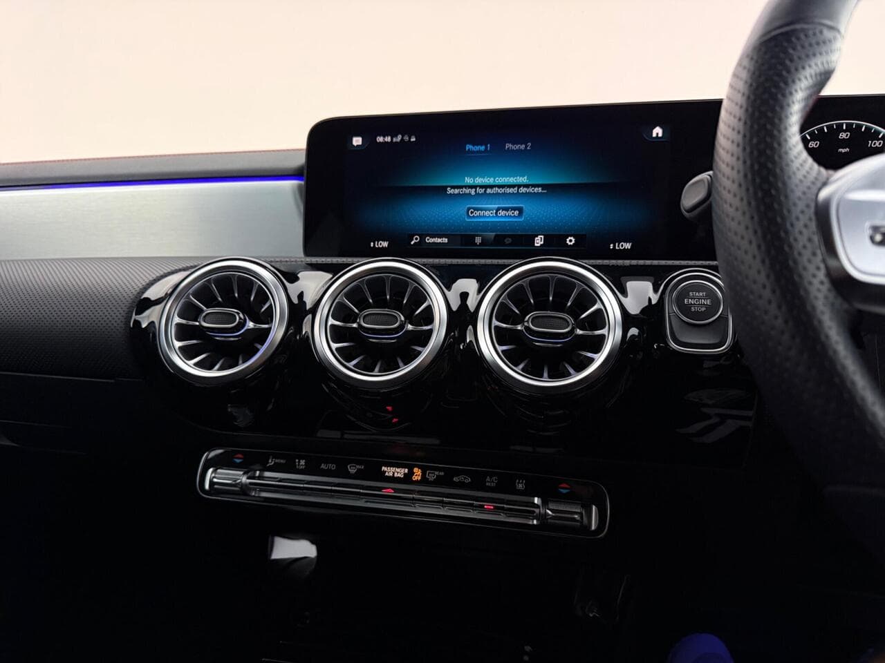 Mercedes-Benz CLA thumbnail Infotainment System