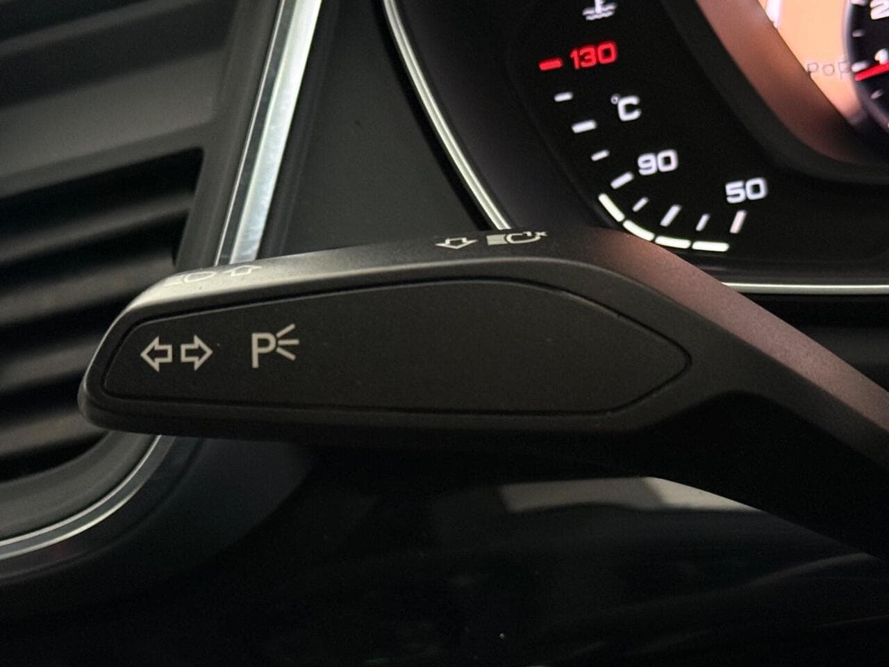 Audi Q5 thumbnail Misc Controls