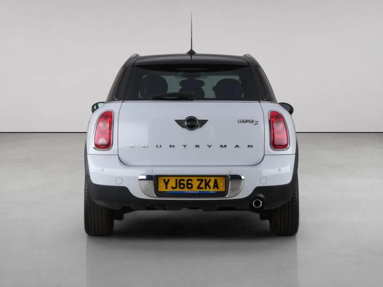 MINI Countryman thumbnail Rear