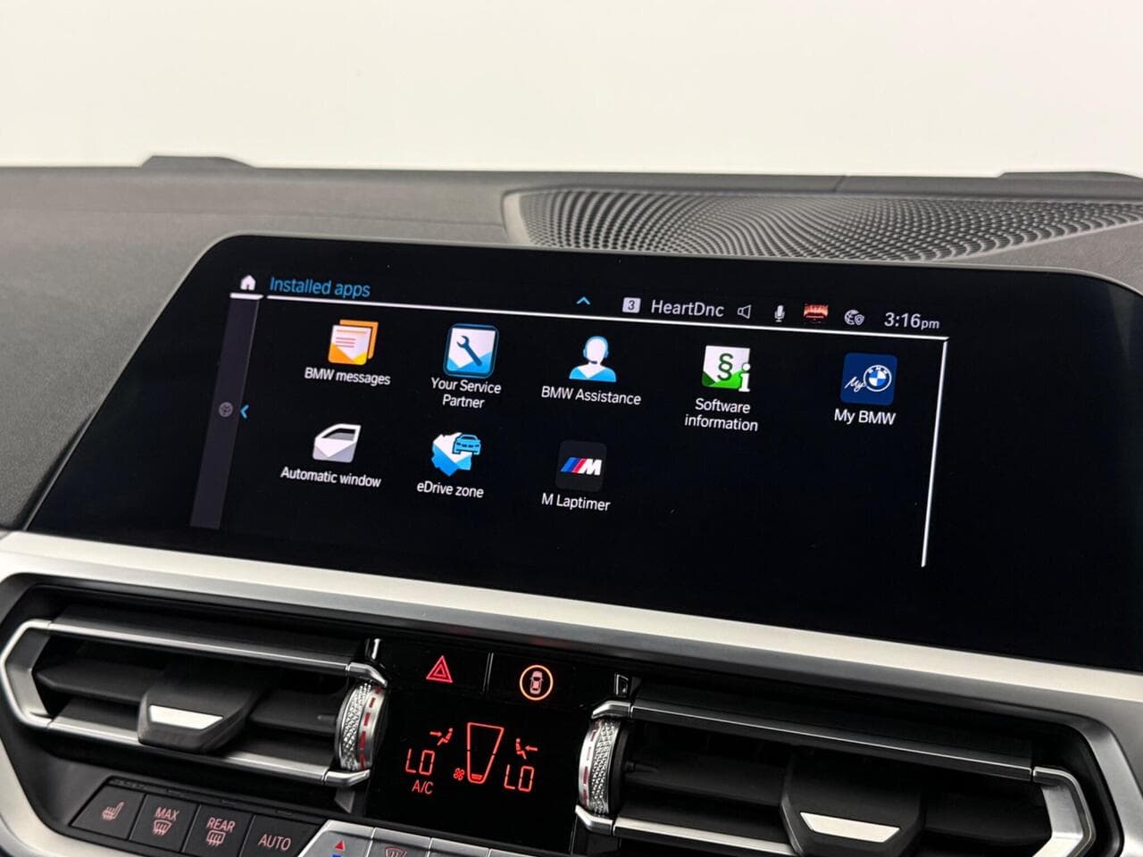 BMW 3 Series thumbnail Infotainment System