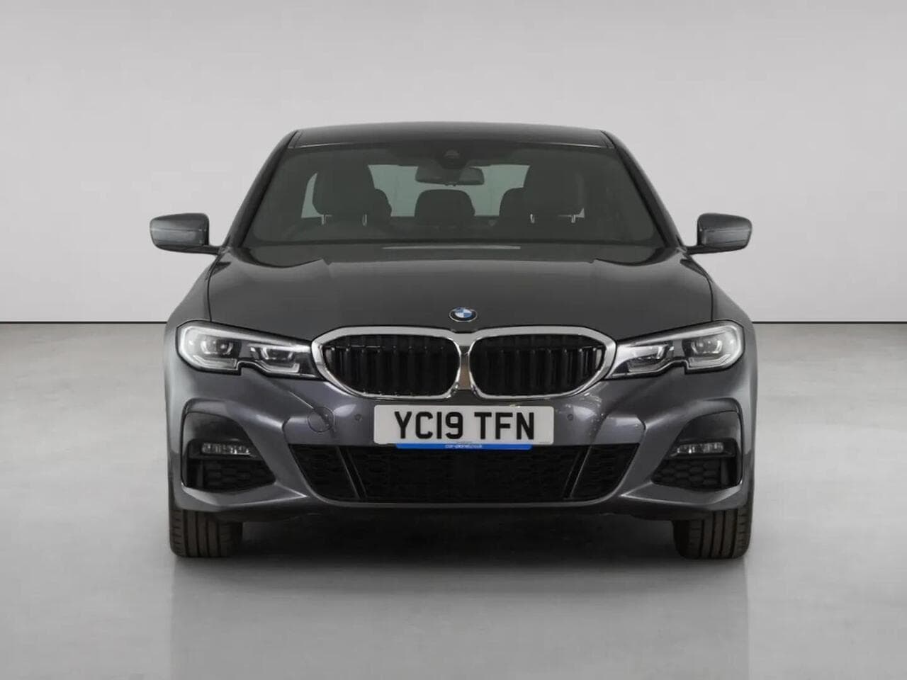 BMW 3 Series thumbnail Front