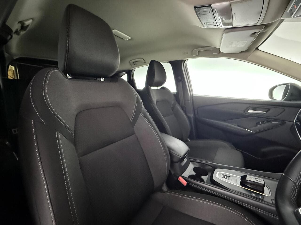 Nissan Qashqai thumbnail Seat Driver