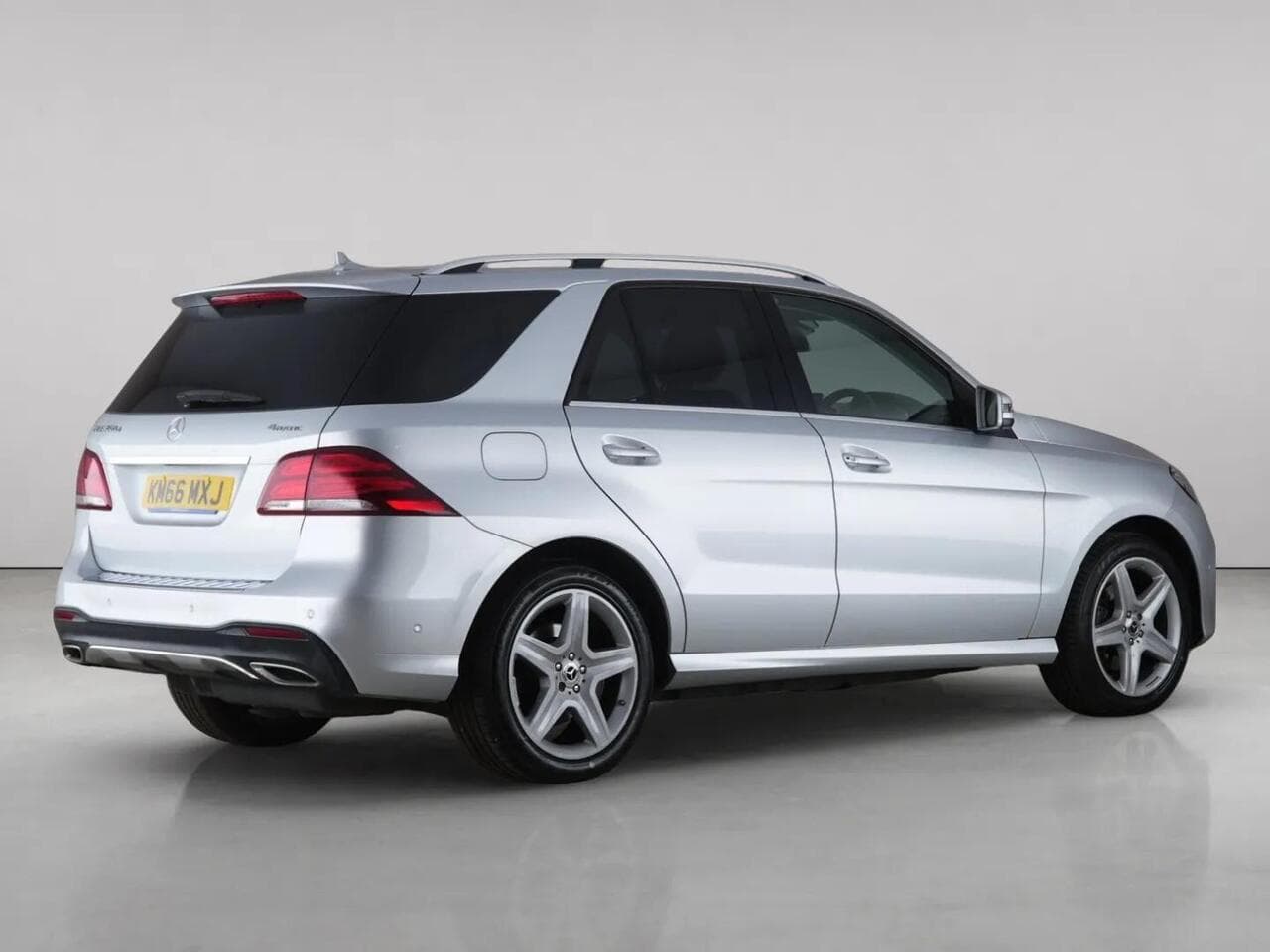 Mercedes-Benz GLE thumbnail Rear Right