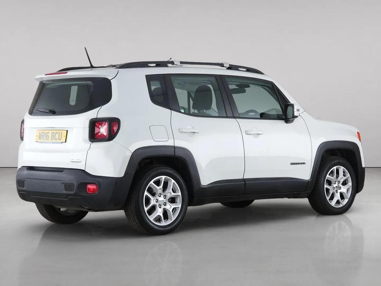 Jeep Renegade thumbnail Rear Right