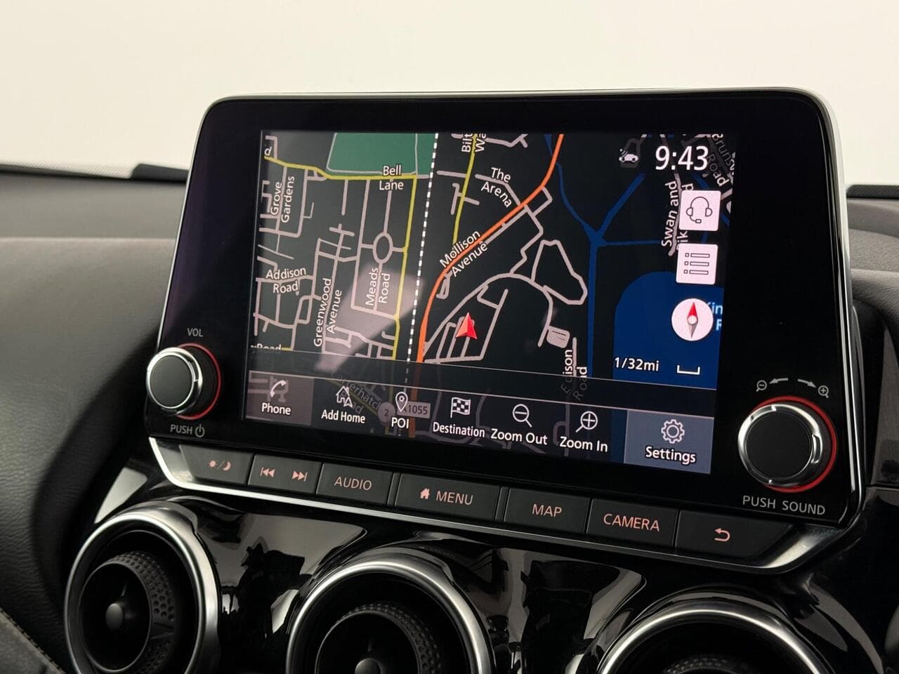 Nissan Juke thumbnail Infotainment System