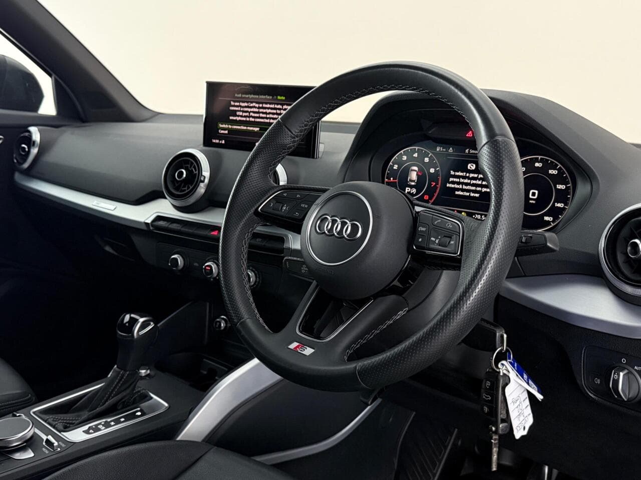 Audi Q2 thumbnail Interior Front