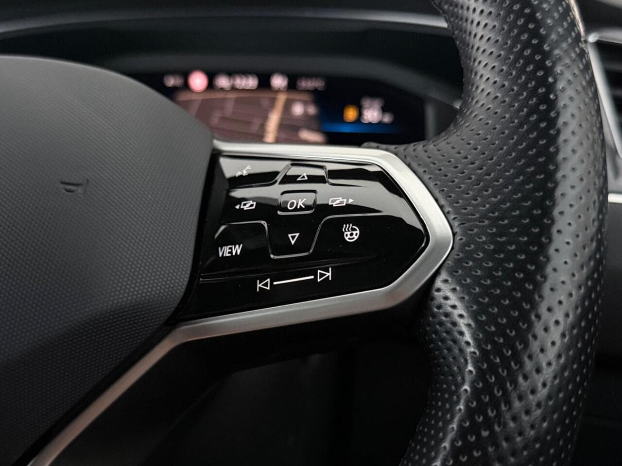 Volkswagen Tiguan Allspace thumbnail Misc Controls