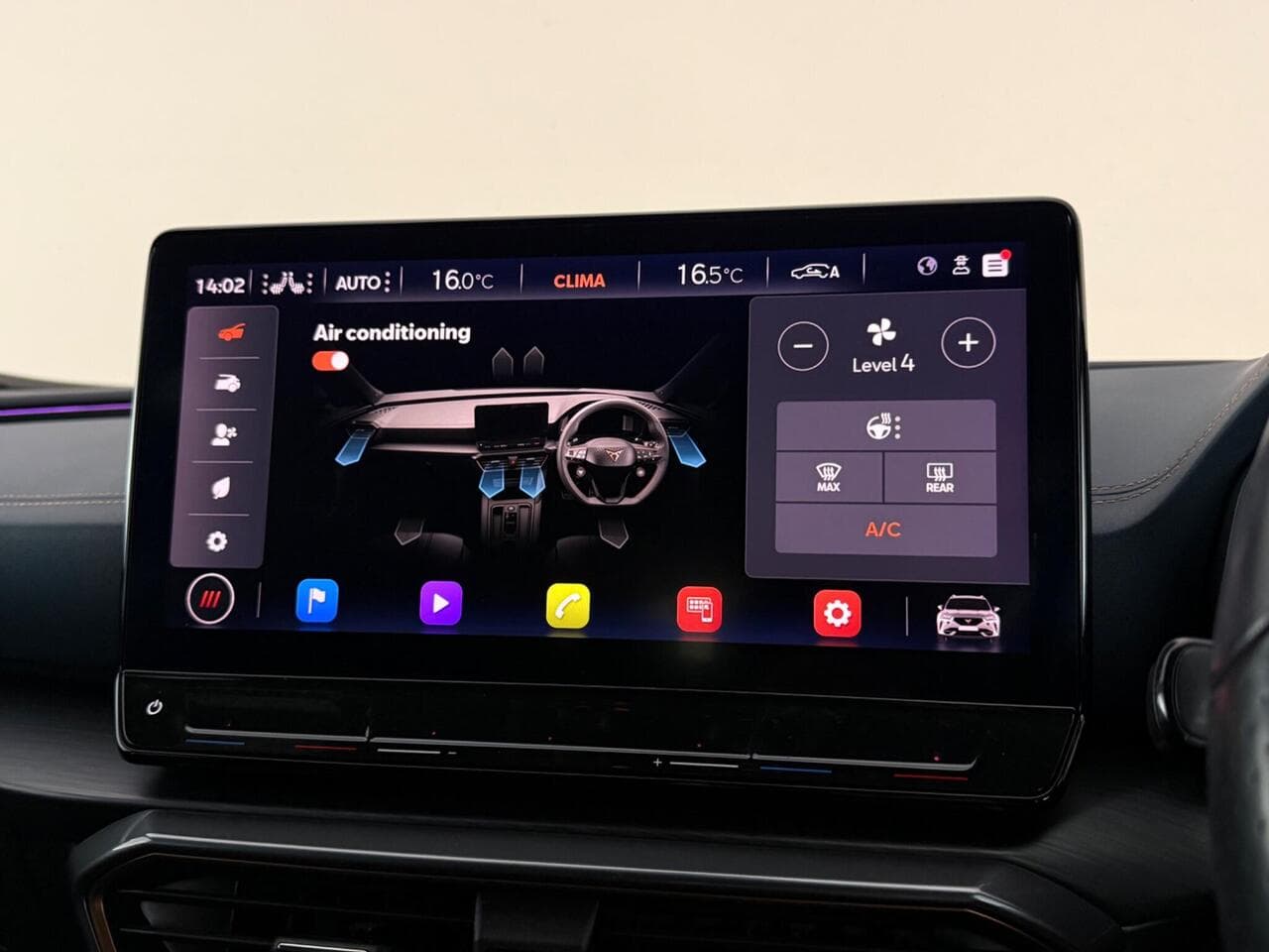 CUPRA Formentor thumbnail Infotainment System
