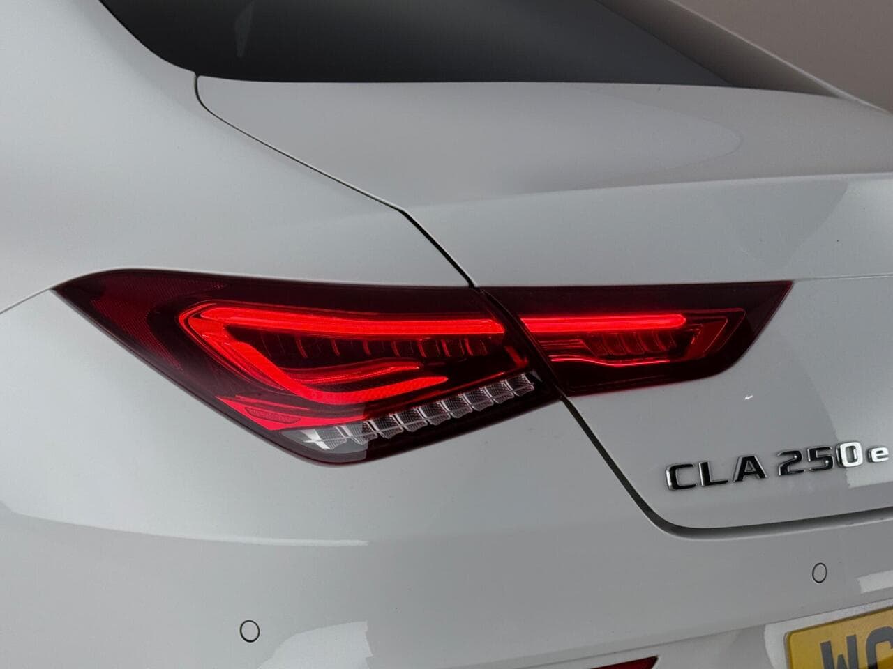 Mercedes-Benz CLA thumbnail Lights Rear