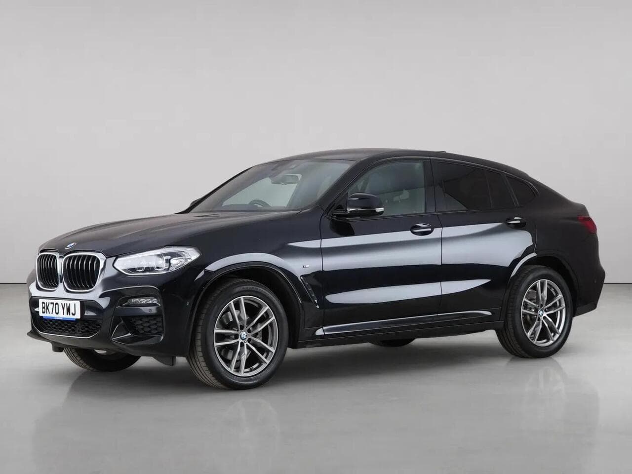 BMW X4 thumbnail Front Left