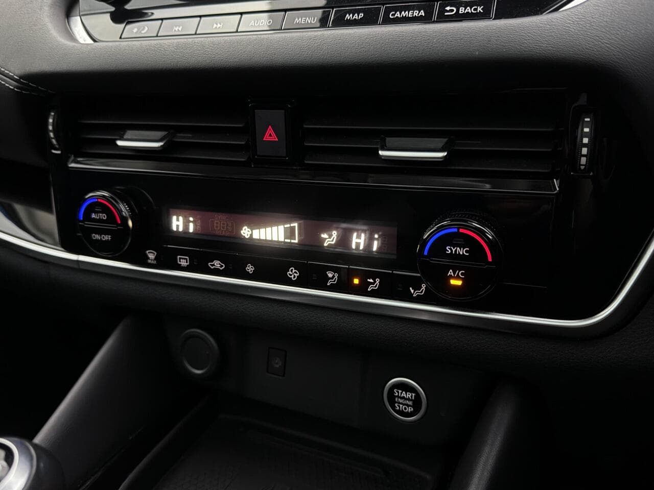 Nissan Qashqai thumbnail Infotainment System