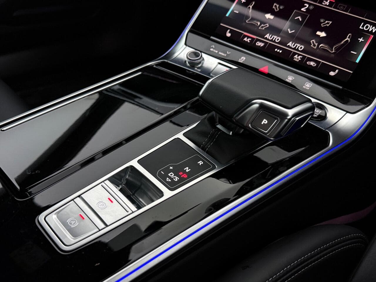 Audi A7 thumbnail Interior Front