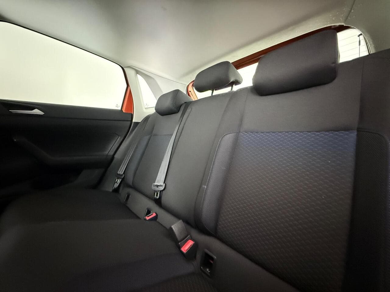 Volkswagen Polo thumbnail Seats Rear