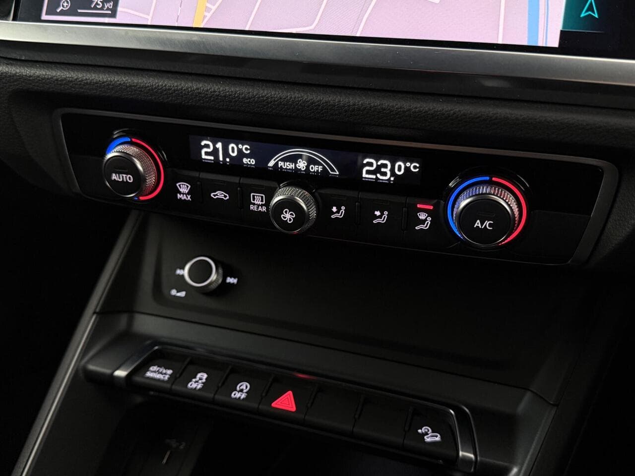 Audi Q3 thumbnail Misc Controls