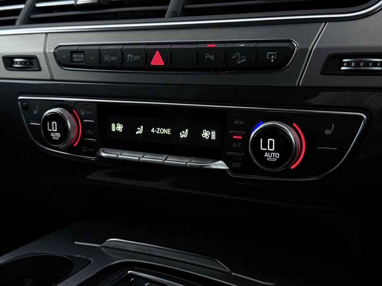 Audi Q7 thumbnail Misc Controls