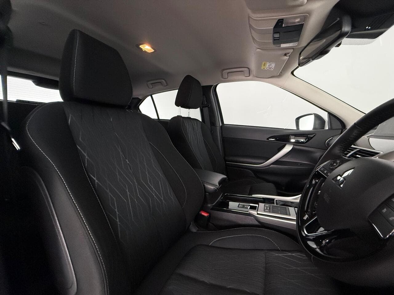 Mitsubishi Eclipse Cross thumbnail Seat Driver