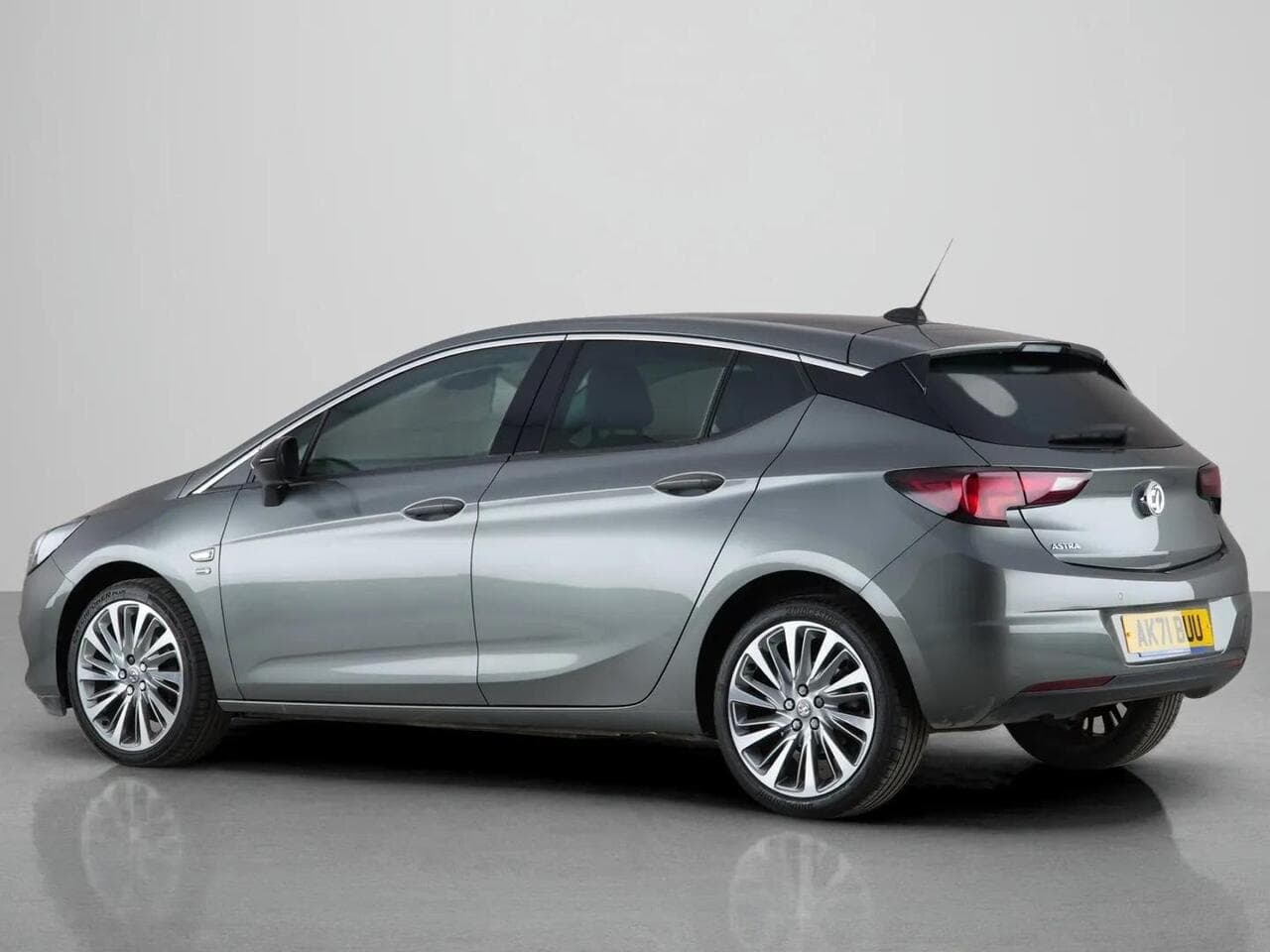 Vauxhall Astra thumbnail Side Left