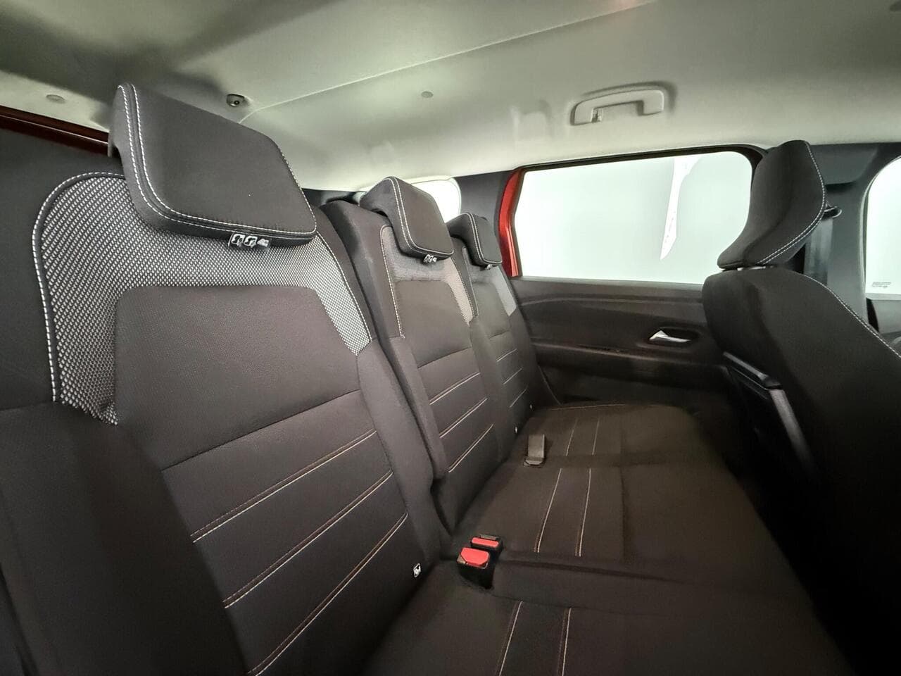 Dacia Jogger thumbnail Seats Rear