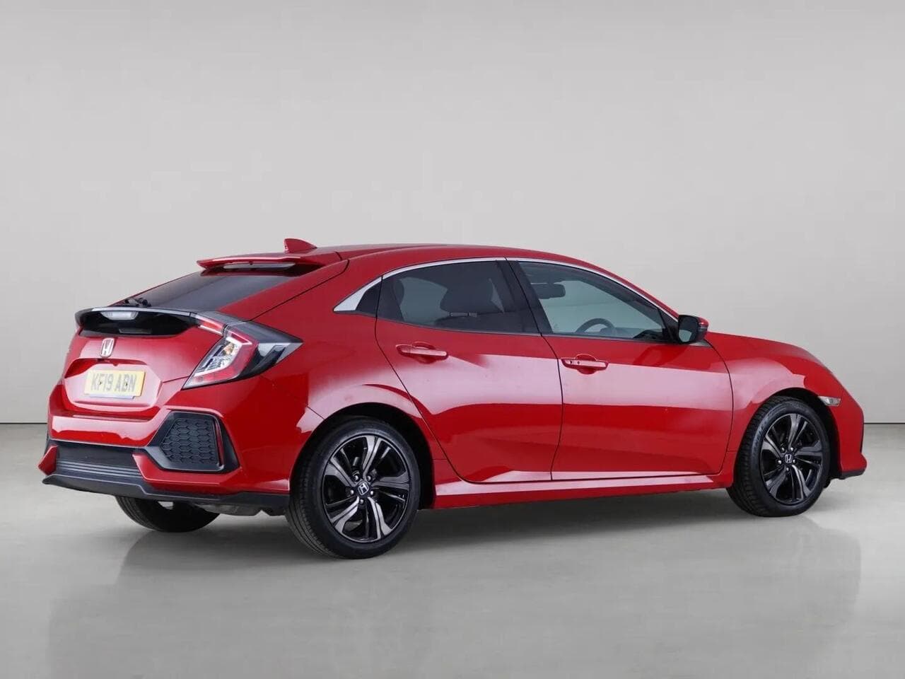 Honda Civic thumbnail Front Right