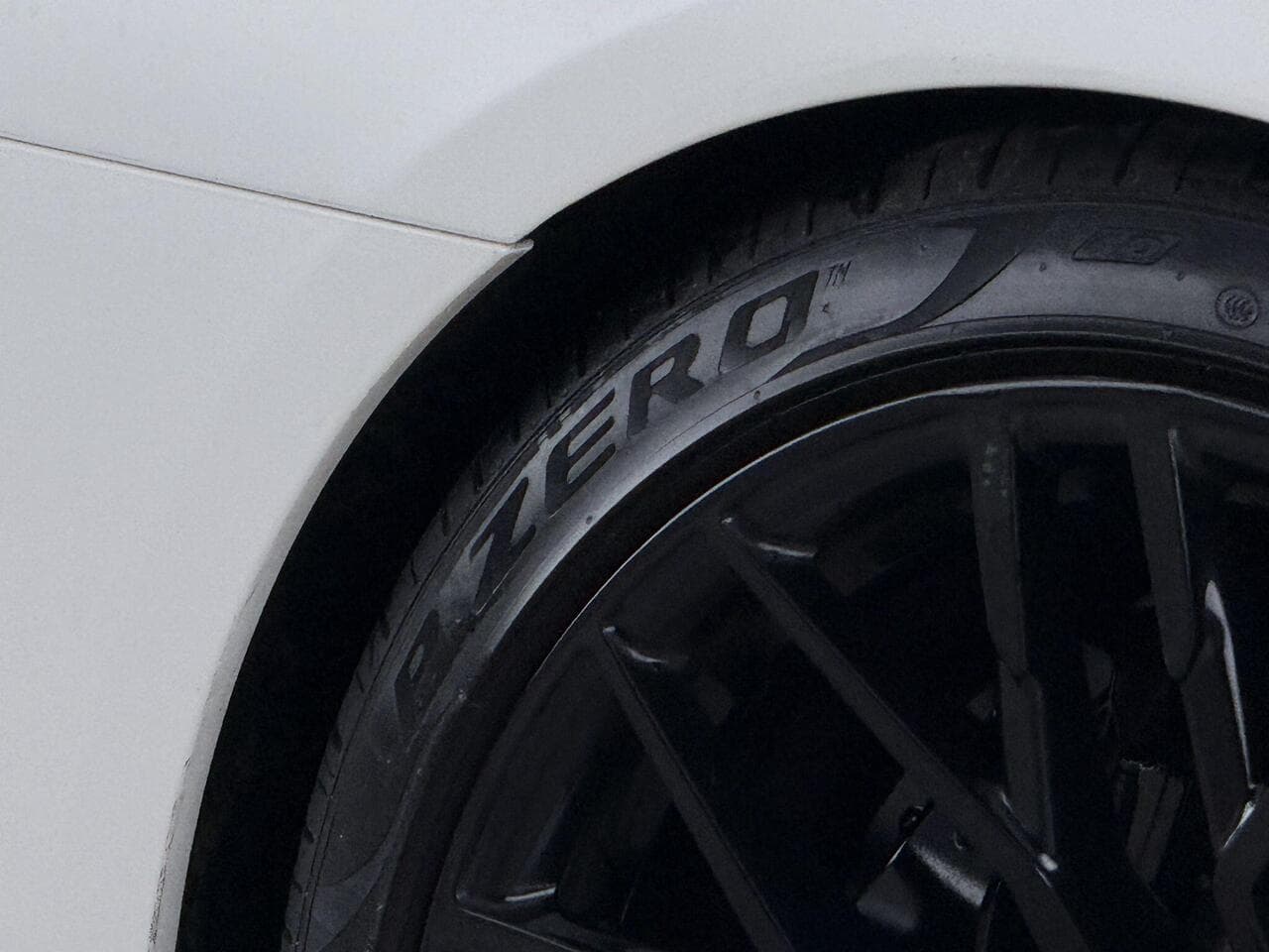 Audi R8 thumbnail Tyre Tread
