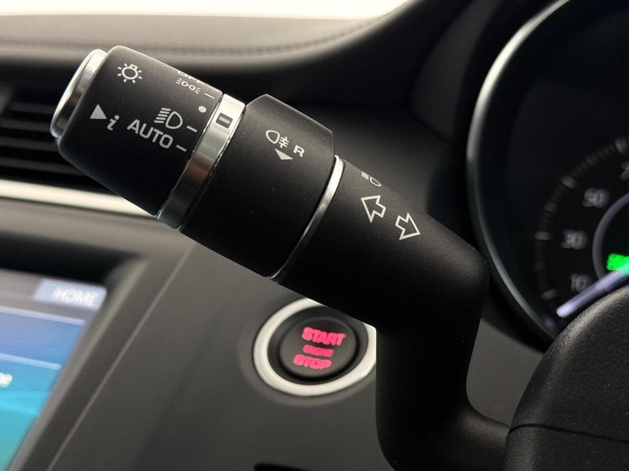 Jaguar E-PACE thumbnail Misc Controls