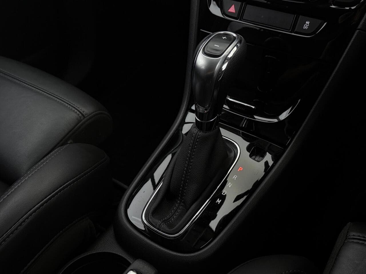 Vauxhall Mokka X thumbnail Interior Front