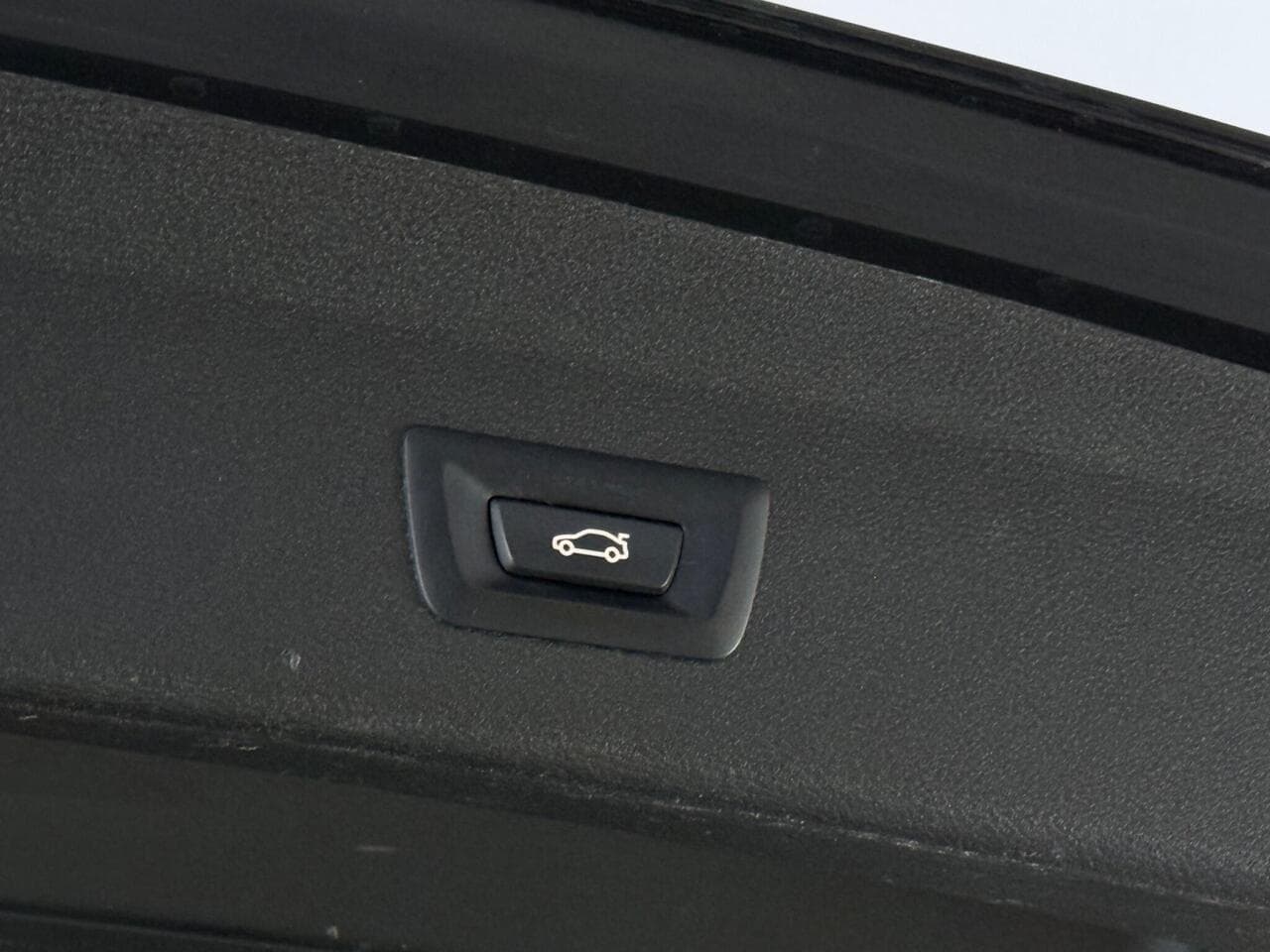 BMW X1 thumbnail Misc Controls
