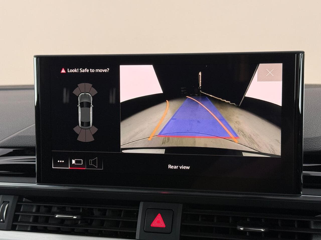 Audi A5 thumbnail Infotainment System