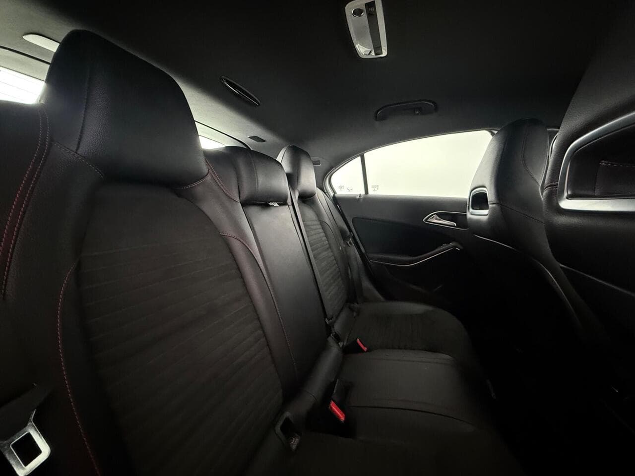 Mercedes-Benz A Class thumbnail Seats Rear