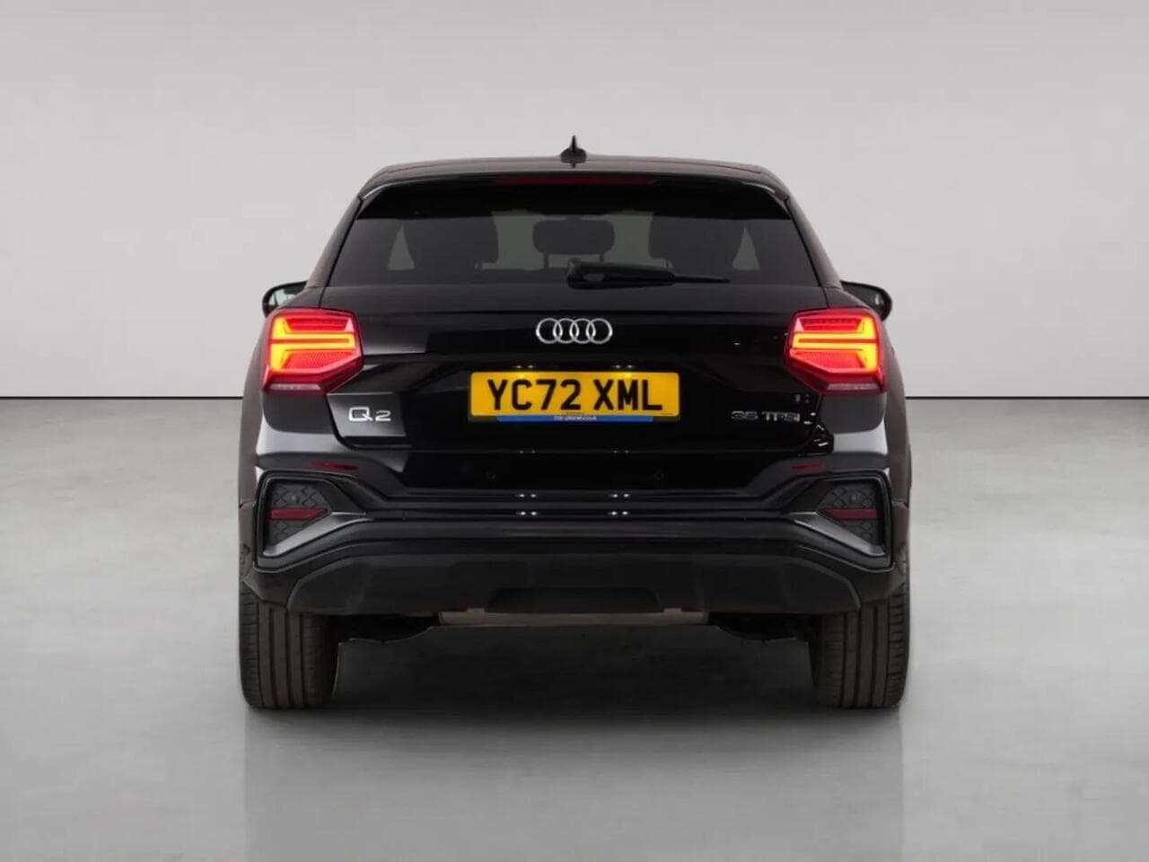 Audi Q2 thumbnail Rear