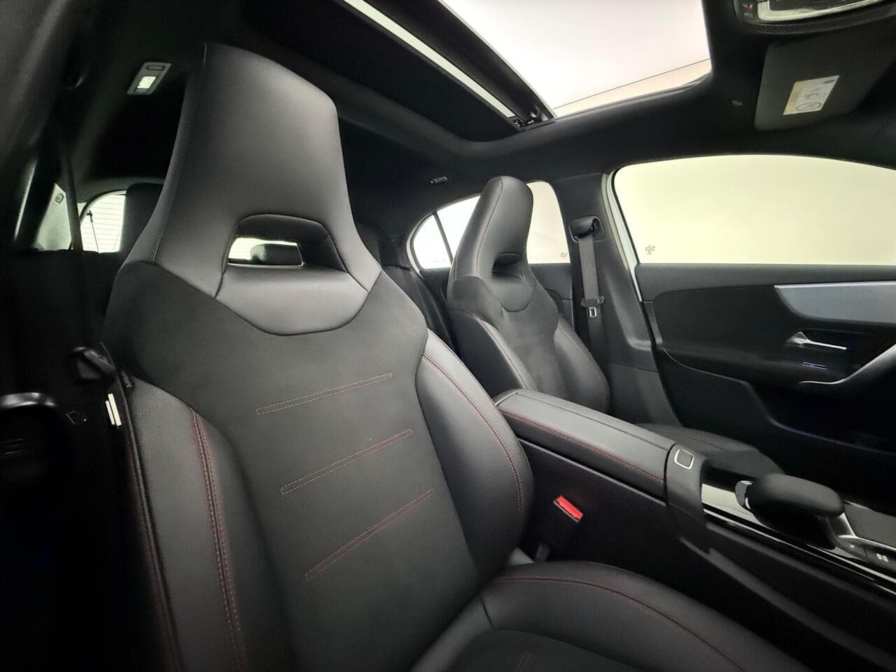 Mercedes-Benz A Class thumbnail Seat Driver