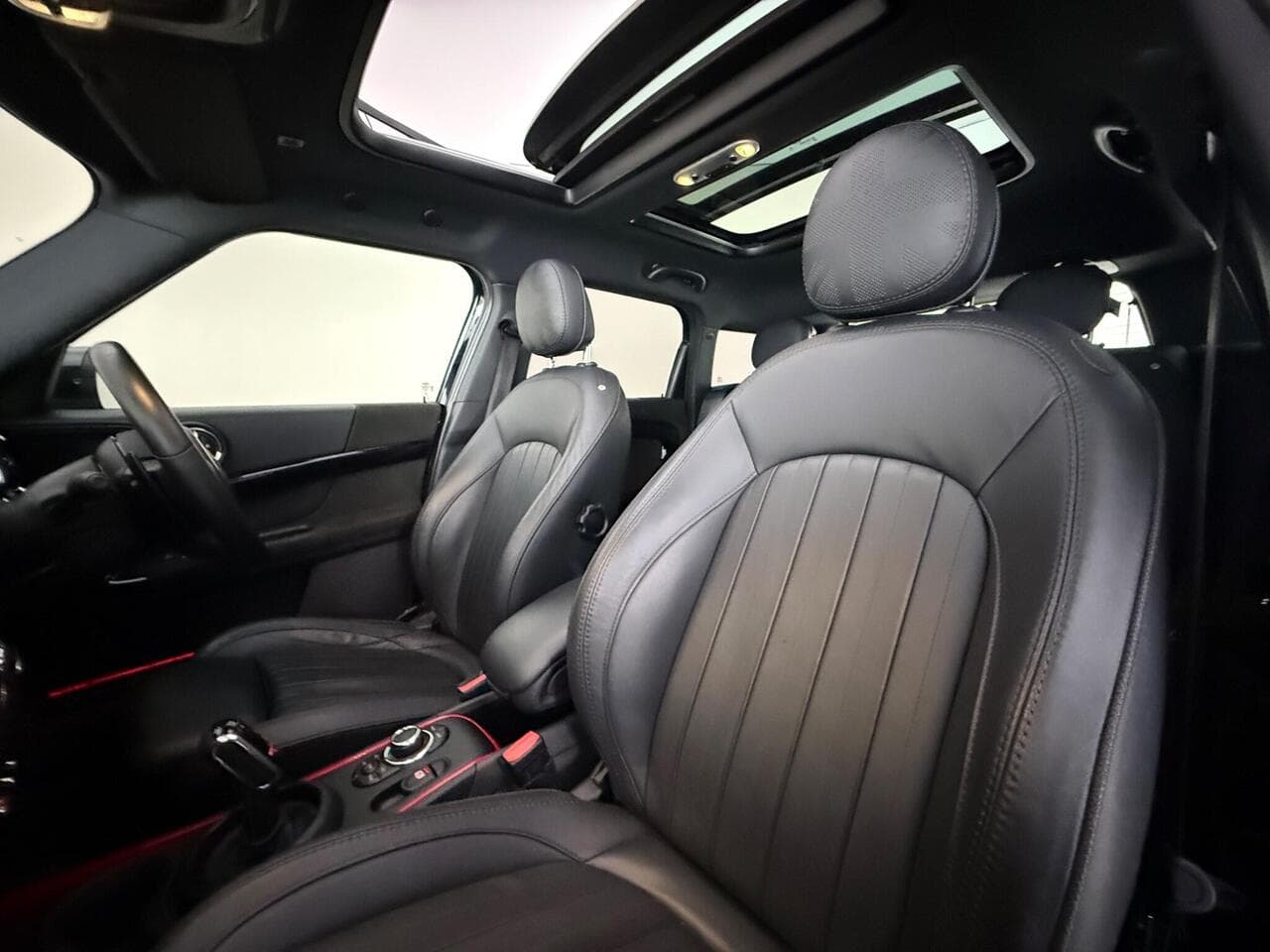 MINI Countryman thumbnail Seat Front Passenger