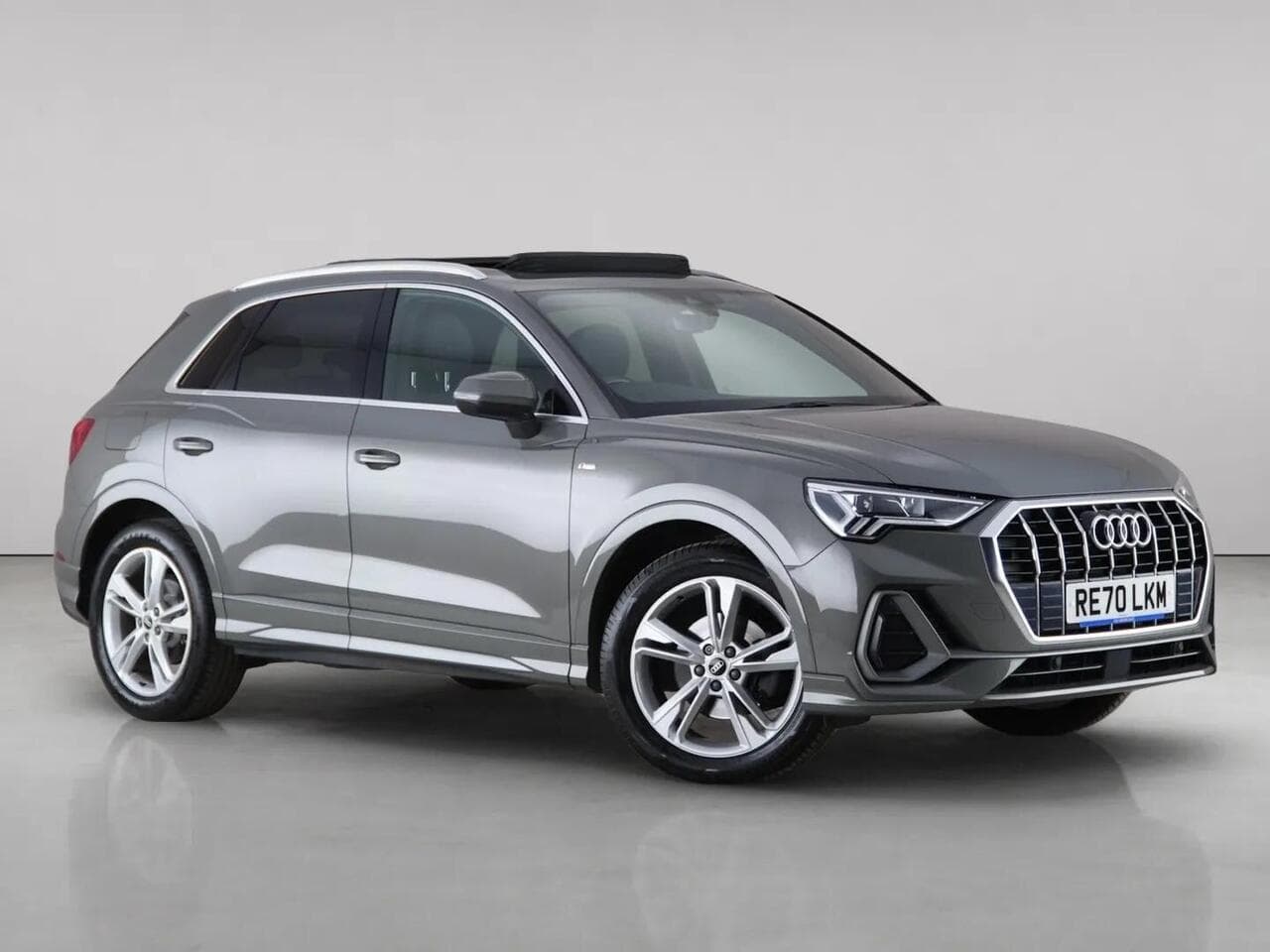 Audi Q3 - Audi Q3 1.5 TFSI CoD 35 S line Euro 6 (s/s) 5dr