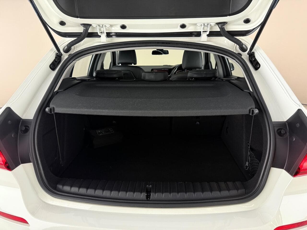 BMW 1 Series thumbnail Boot