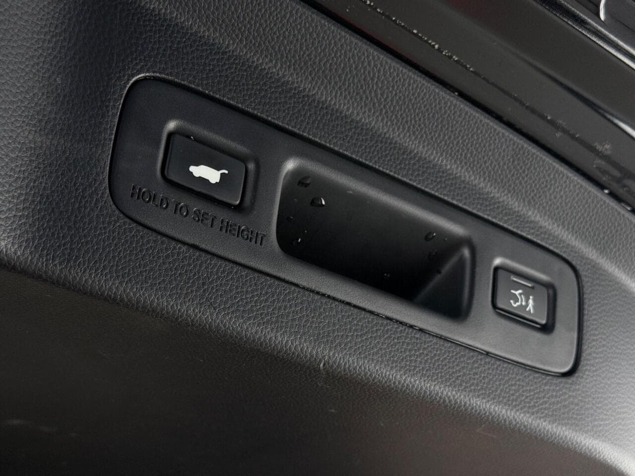 Honda HR-V thumbnail Misc Controls