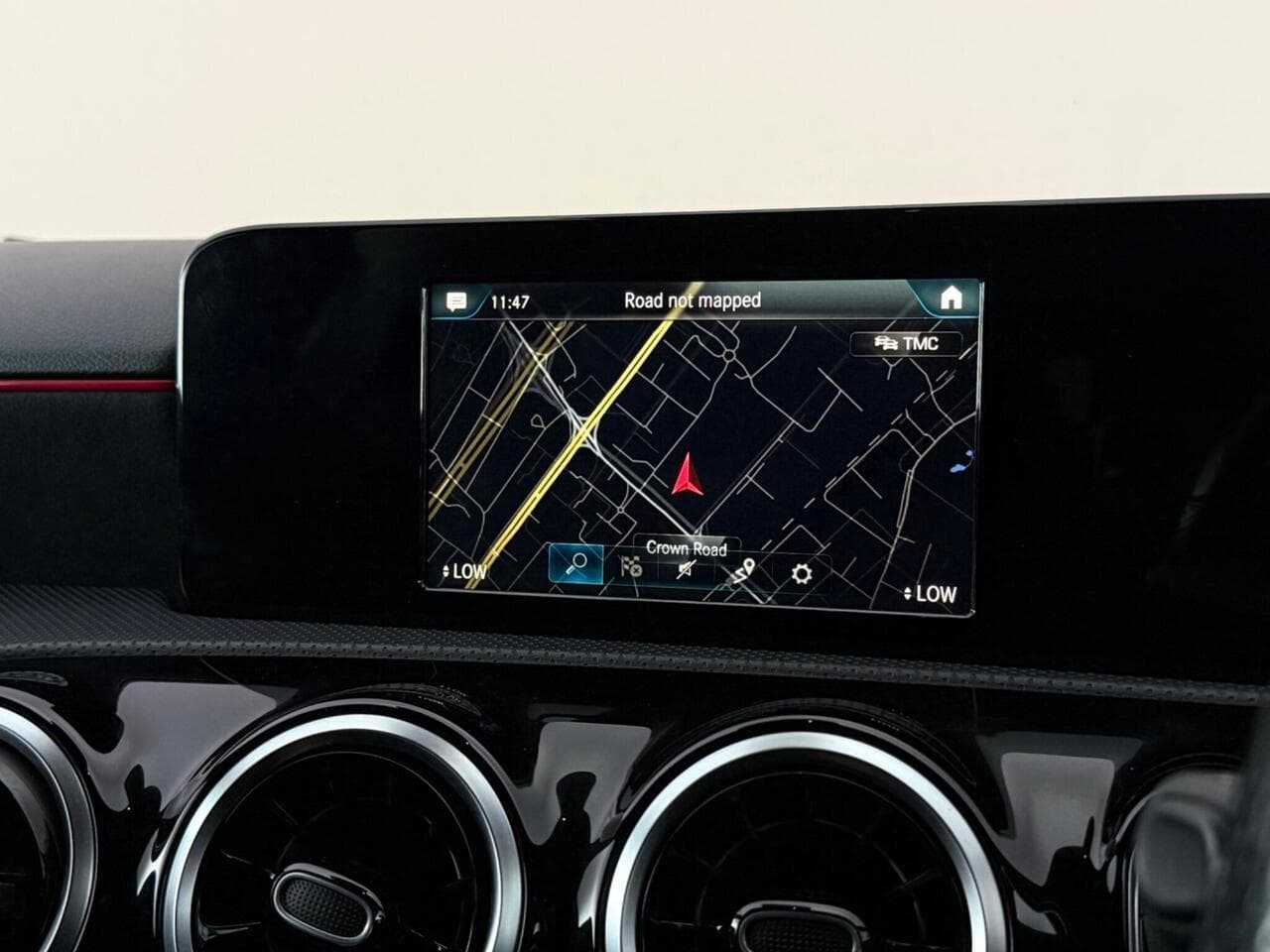 Mercedes-Benz A Class thumbnail Infotainment System