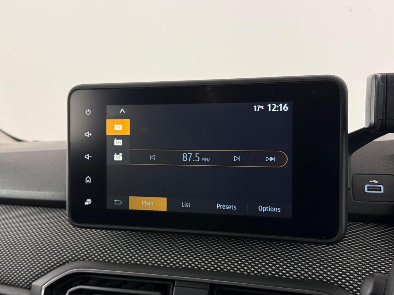 Dacia Jogger thumbnail Infotainment System