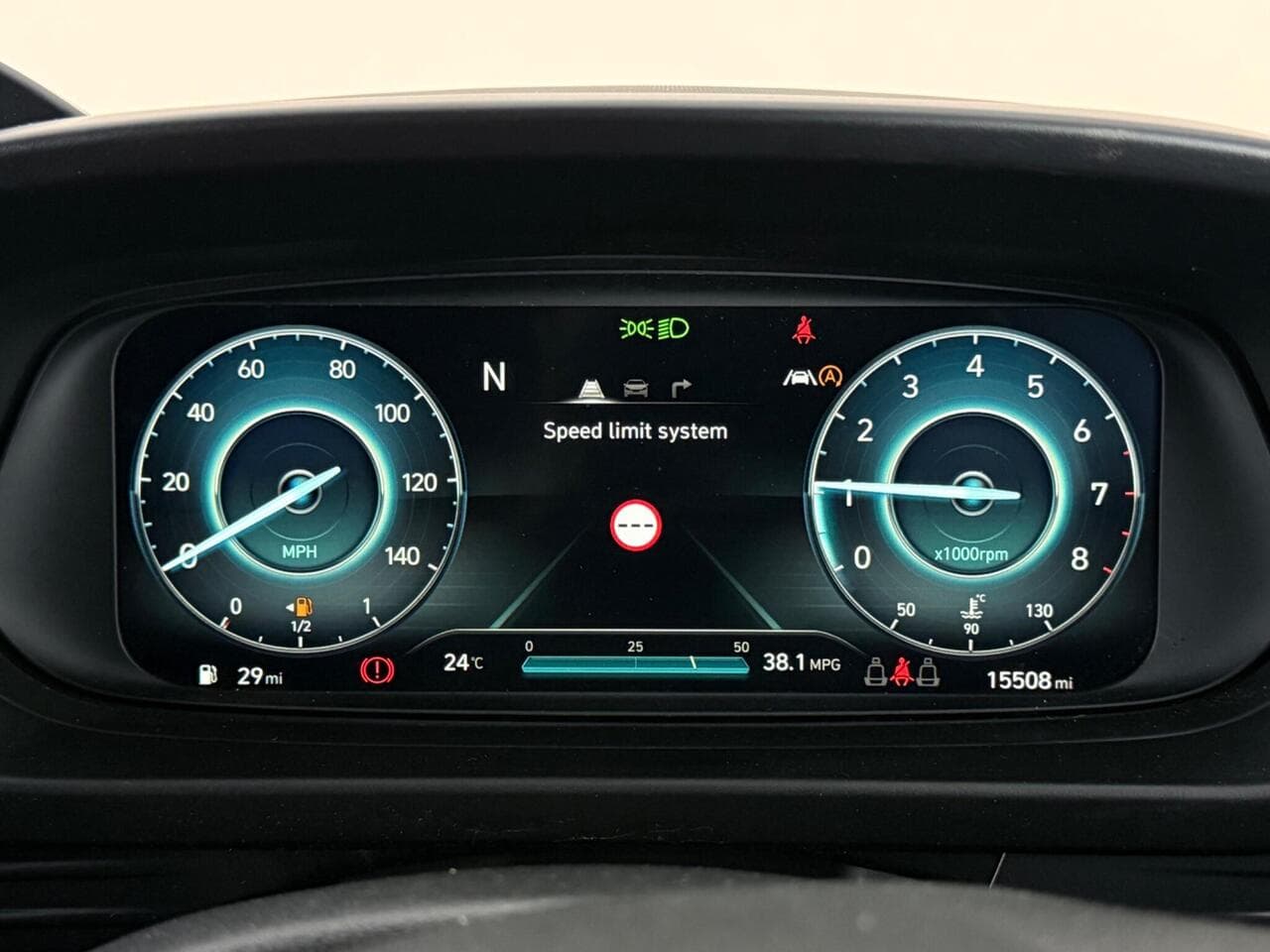 Hyundai BAYON thumbnail Driver Instruments