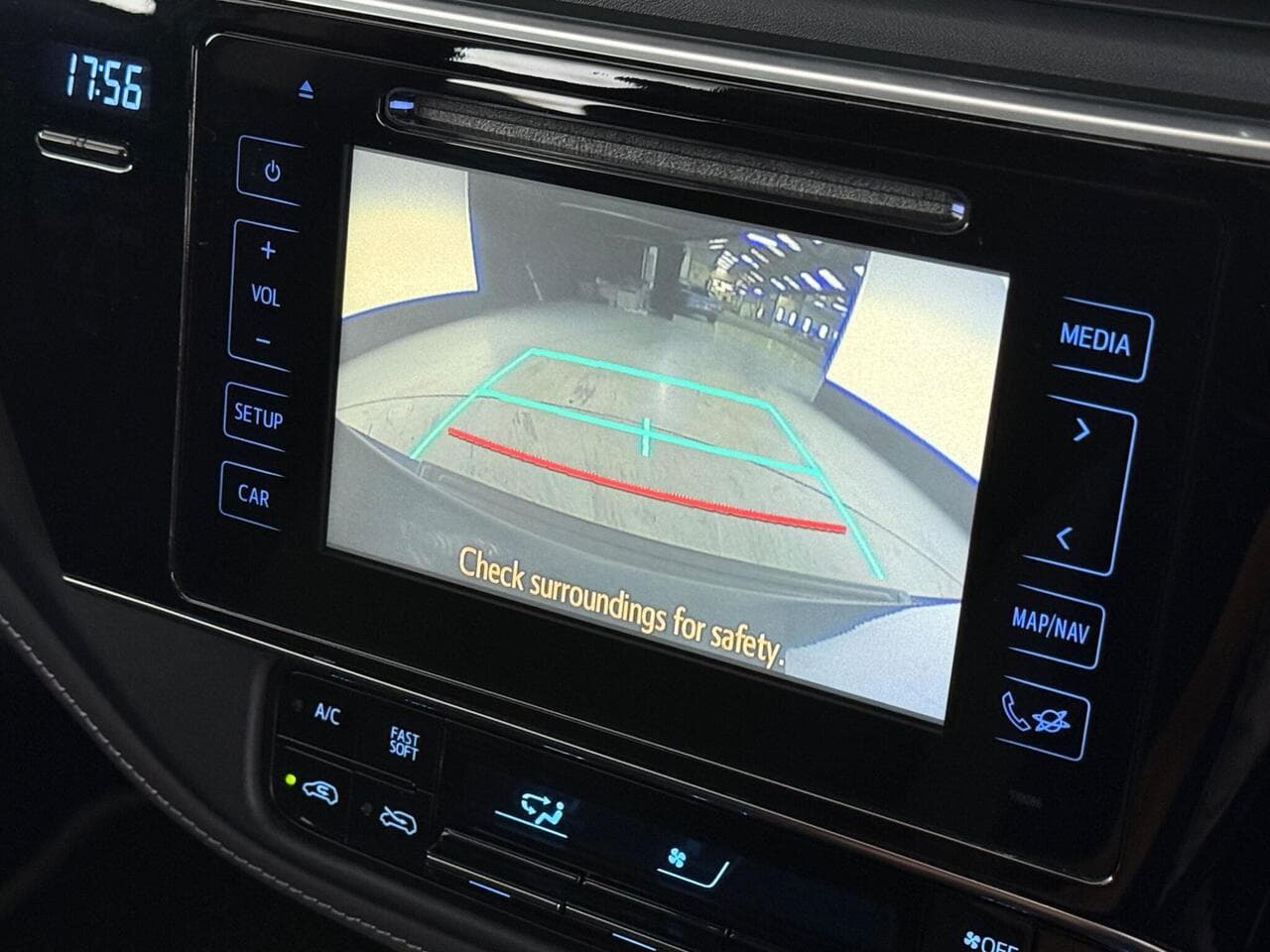 Toyota Auris thumbnail Infotainment System