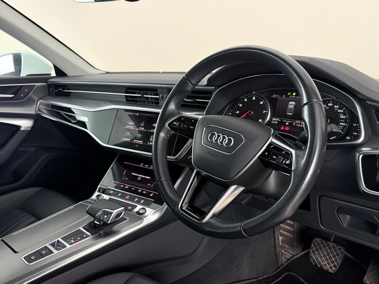 Audi A6 Saloon thumbnail Interior Front