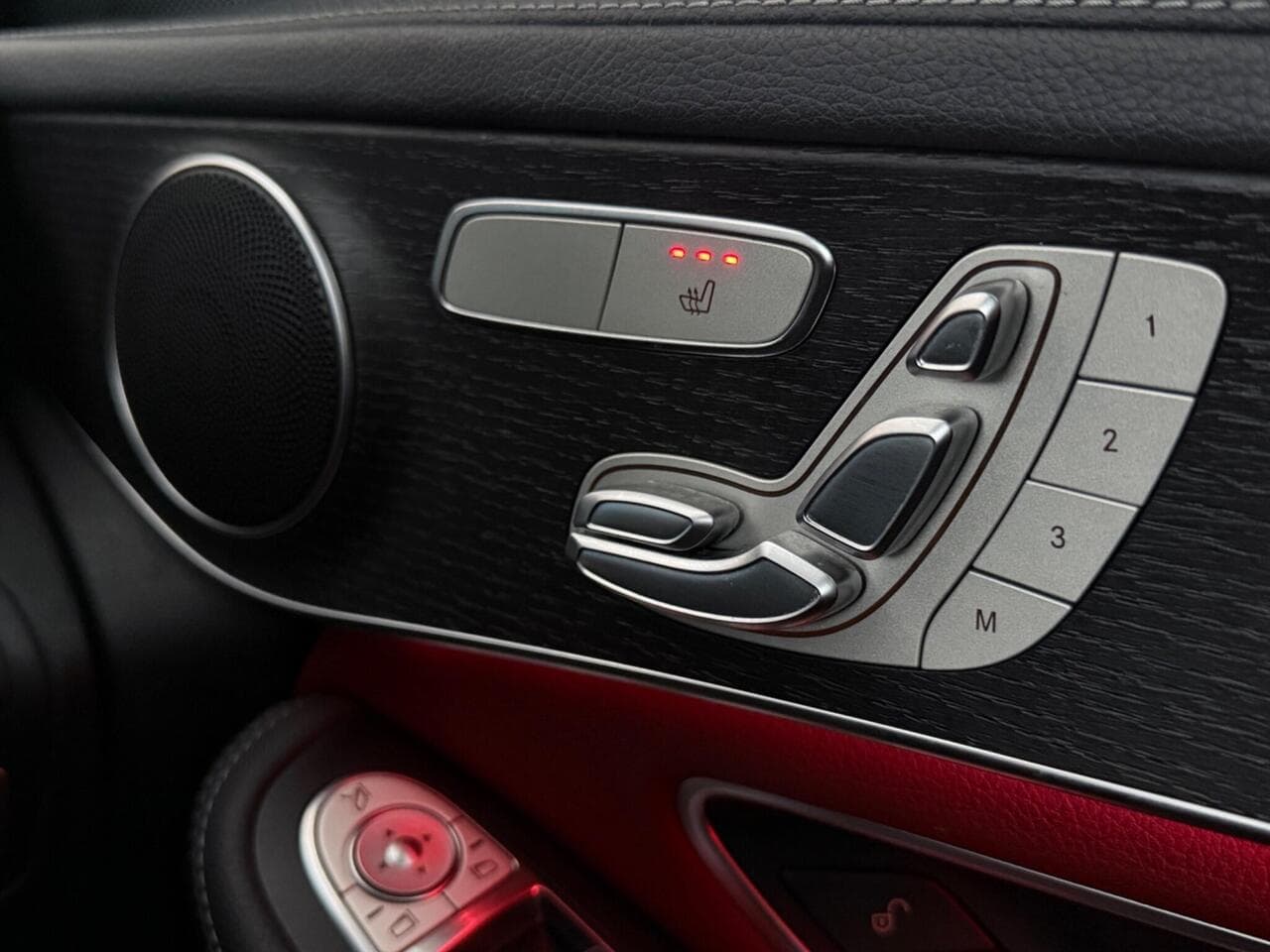 Mercedes-Benz GLC thumbnail Misc Controls