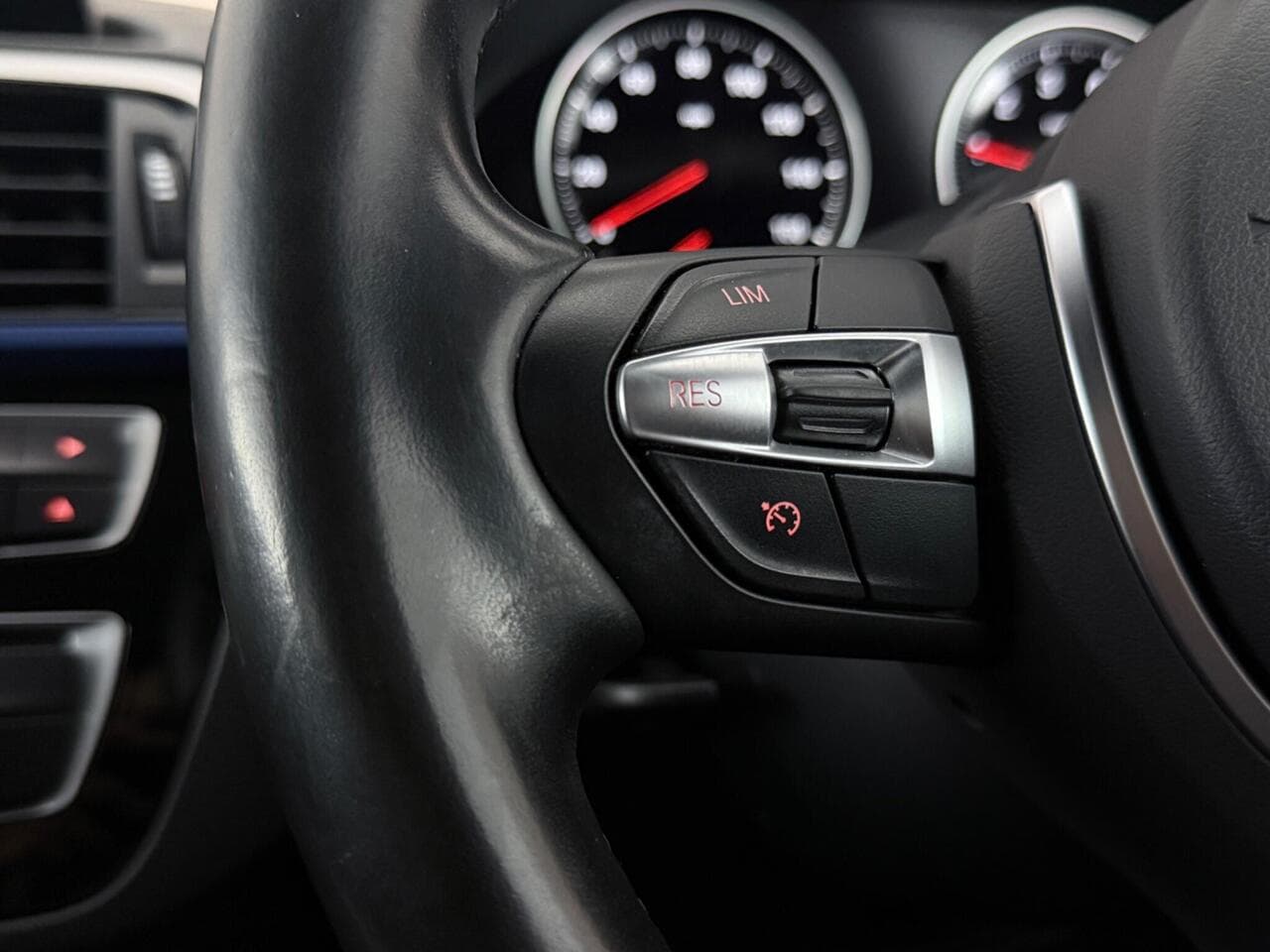 BMW 1 Series thumbnail Misc Controls