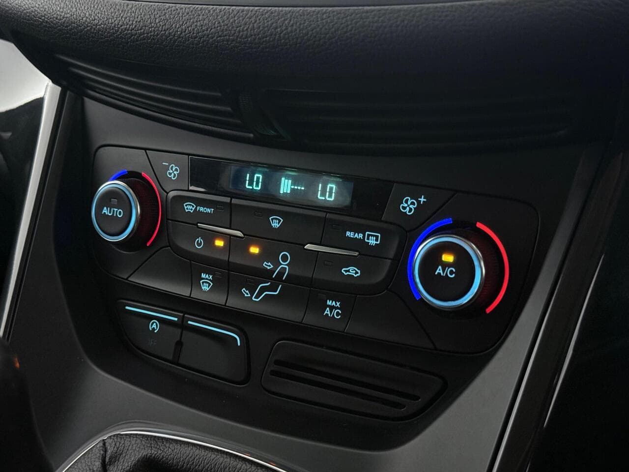 Ford Kuga thumbnail Misc Controls