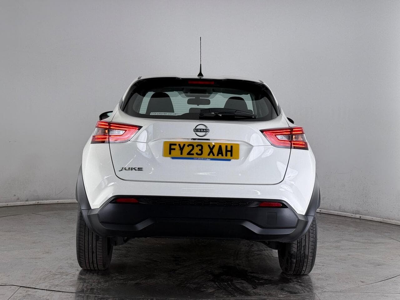 Nissan Juke thumbnail Rear